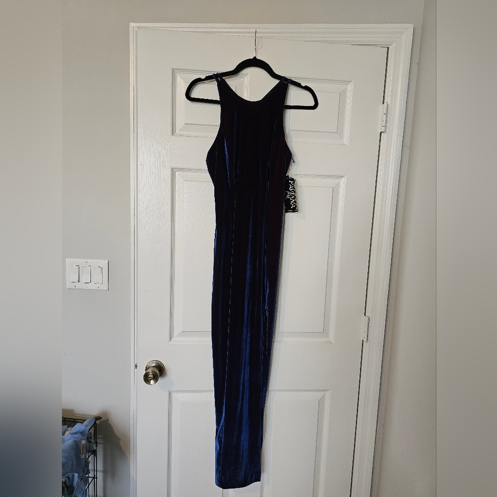 Faviana Blue/Red Velvet Trumpet Dress With Slit. Size 5/6